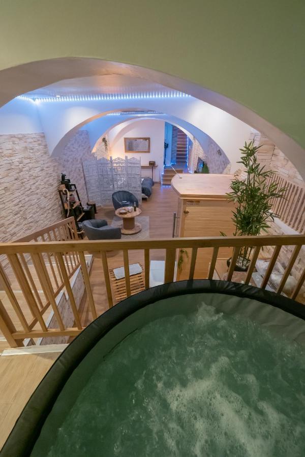 Le Spa De La Cathedrale - Jacuzzi - Sauna - Champagne - Netflix - Wifi Troyes Zewnętrze zdjęcie
