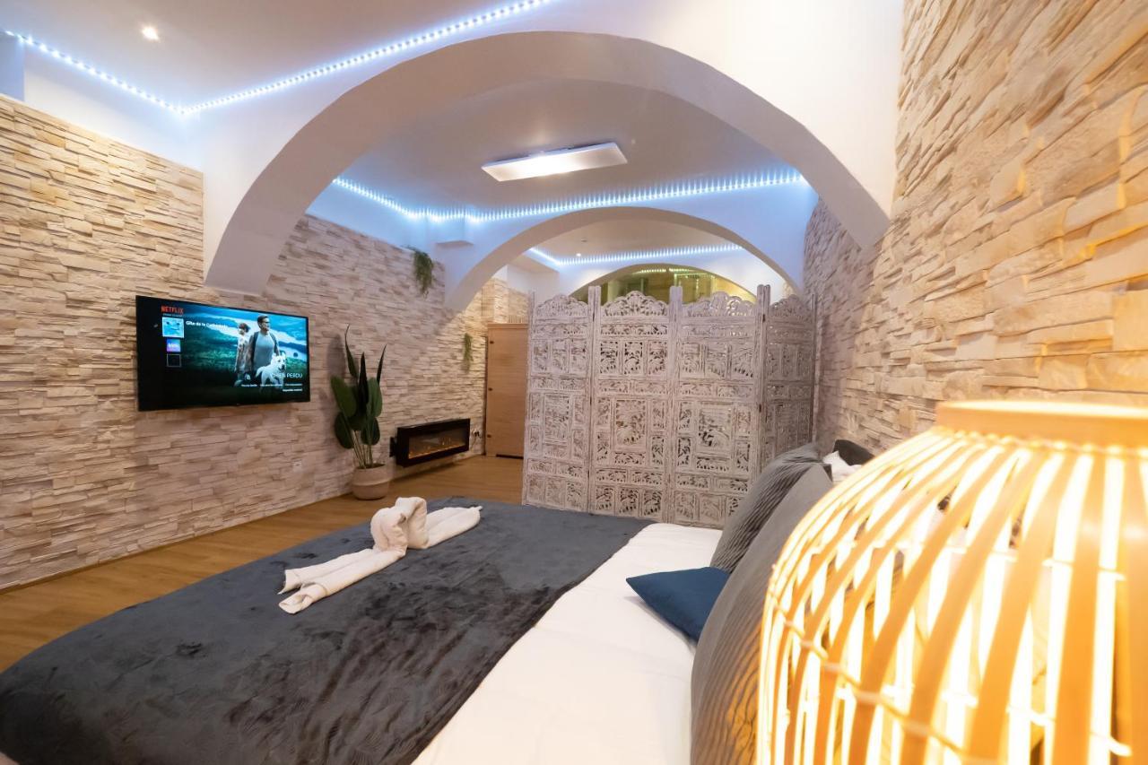 Le Spa De La Cathedrale - Jacuzzi - Sauna - Champagne - Netflix - Wifi Troyes Zewnętrze zdjęcie