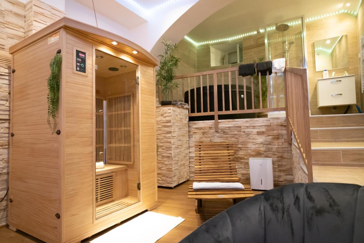 Le Spa De La Cathedrale - Jacuzzi - Sauna - Champagne - Netflix - Wifi Troyes Zewnętrze zdjęcie
